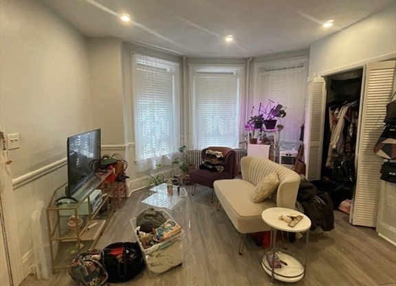 469 Beacon St Apt 1B