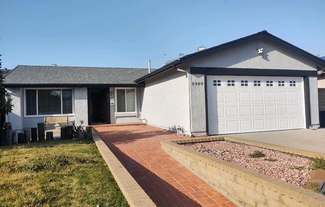 3BD/2.5BA Single Story Home - 1950 Square Feet- Mira Mesa
