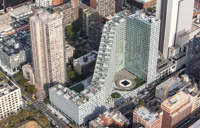 2 beds, 1 bath, $5,202, Unit 625