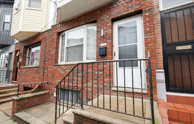 Newly renovated 3 bed 1.5 bath, central air