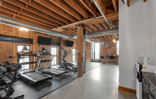 2 beds, 2 baths, 855 sqft, $1,695, Unit 508