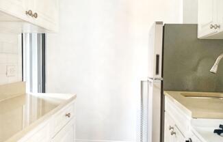 135 E 63 ST