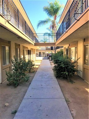 2 beds, 2 baths, 800 sqft, $1,925, Unit 14