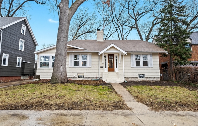 5 FAIRWOOD BLVD