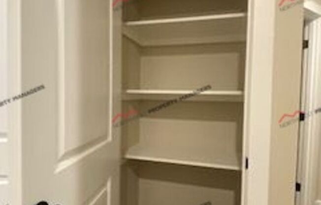 3 beds, 2.5 baths, 1,292 sqft, $1,895, Unit #T-1