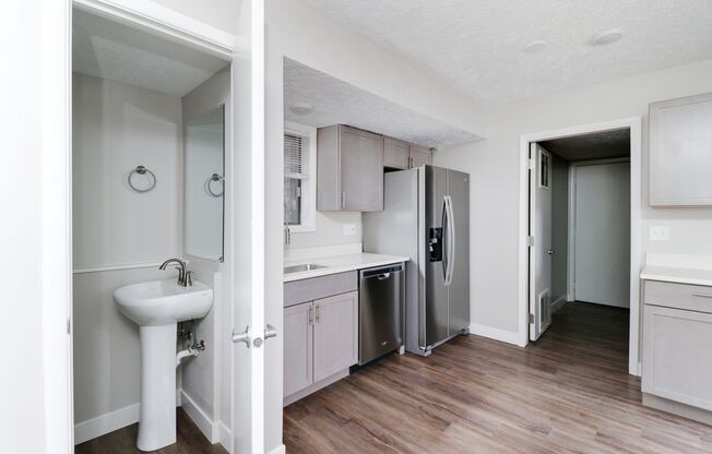 3 beds, 1.5 baths, $1,599, Unit D