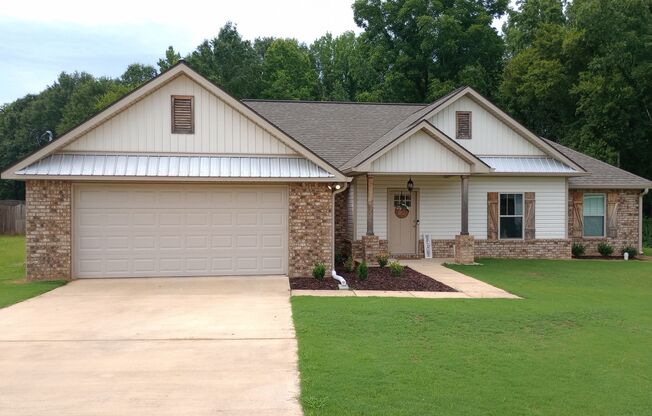 Very Nice 4 bedroom 2 Bath Home in Moundville