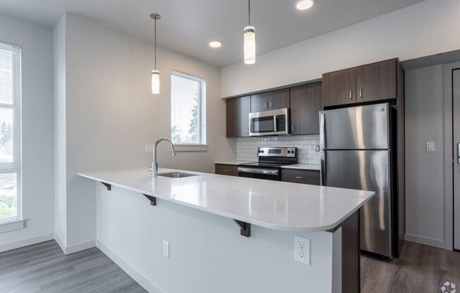 2 beds, 2 baths, 800 sqft, $1,900, Unit A204