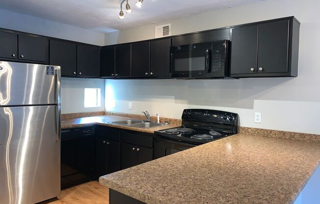 1 bed, 1 bath, 790 sqft, $1,298, Unit 48H