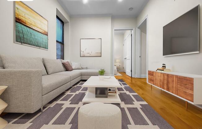 2 beds, 1 bath, $4,750, Unit 44