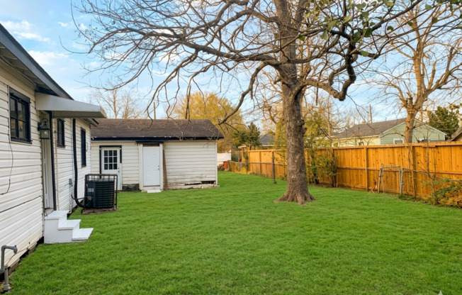 4 Bedroom Single Family in Houston! Recently Remodeled