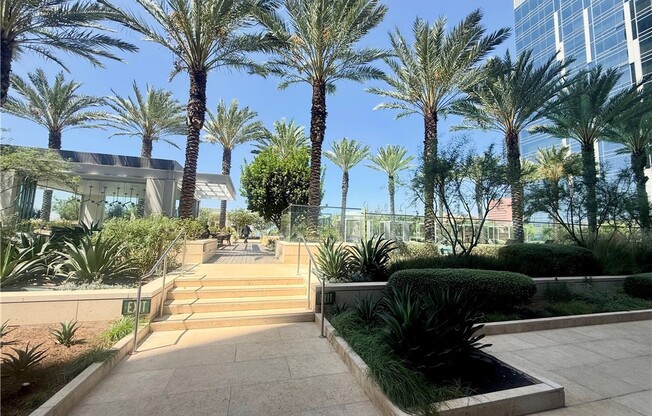 1 bed, 1 bath, 828 sqft, $3,100, Unit 2102