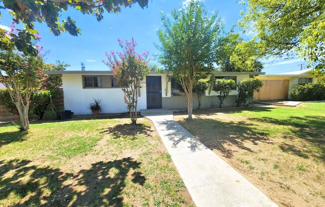 Charming 4-Bedroom Home Near Bakersfield College with Recent Updates