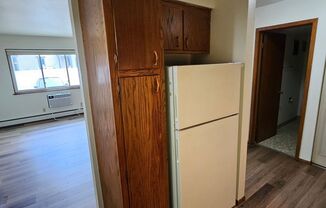 1 bed, 1 bath, $975, Unit 105