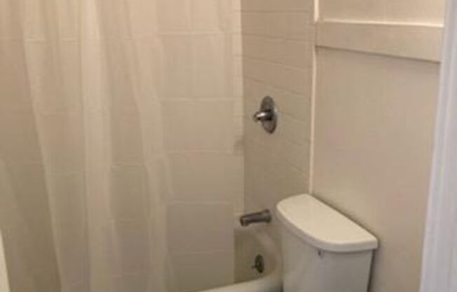 Studio, 1 bath, 400 sqft, $1,795, Unit 63