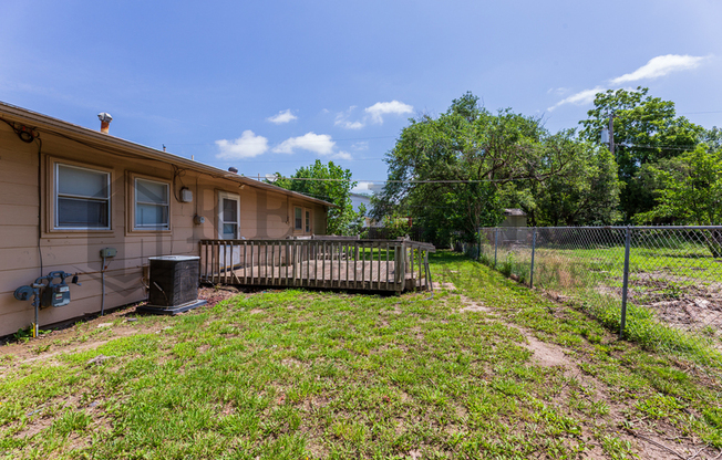 7429 W FRAZIER