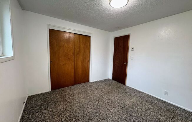 2 beds, 1 bath, $1,500, Unit 2580 Taylor St