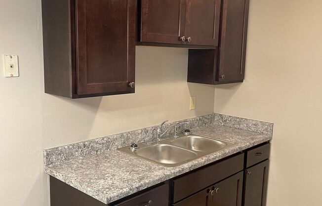 Cedar Avenue Apartments