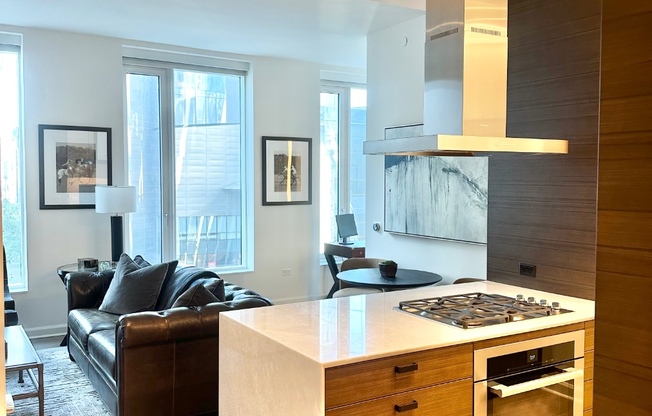 1 bed, 1 bath, $7,000, Unit 8B