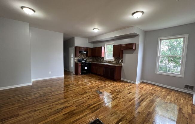 60 Hillside Ave Apt 1
