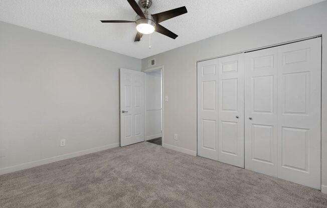 3 beds, 1 bath, 876 sqft, $1,695, Unit 7706-09