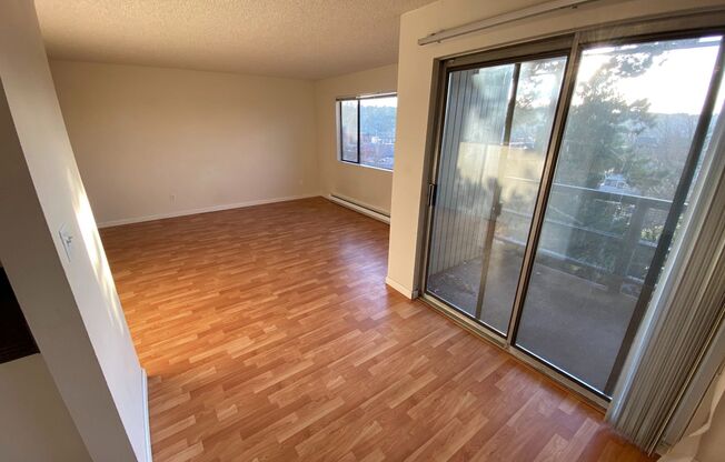 Crestwood Apartments