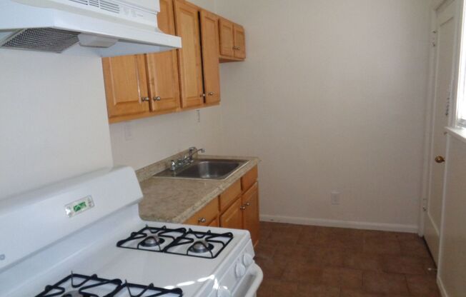 1810 E. 7th St.