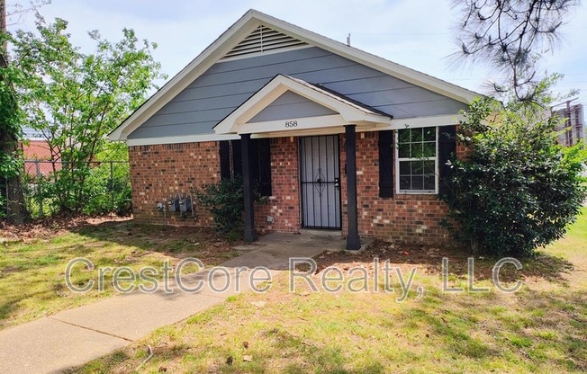 858 PENDLETON ST