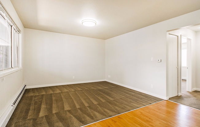 2 beds, 1 bath, 775 sqft, $1,950, Unit 206