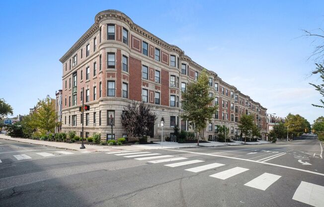 1 bed, 1 bath, $1,500, Unit A Building 102R