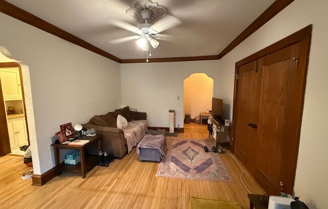 1628 Franklin