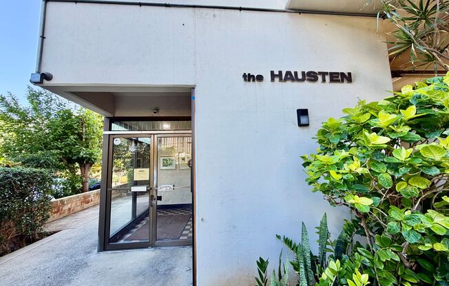 1 bed, 1 bath, $2,200, Unit UNIT 506