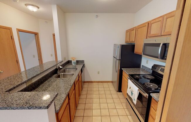 1 bed, 1 bath, 795 sqft, $1,555, Unit 2898-110