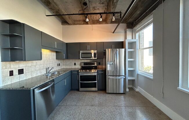 1 bed, 1 bath, $1,695, Unit Unit 5008