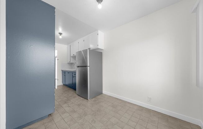 1437 E. Windsor Road