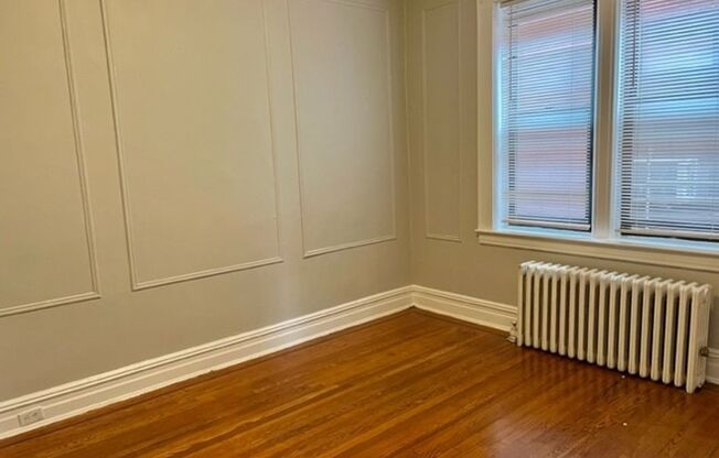 Modern Kit/Bath, Heat/HW included, Professional Managers