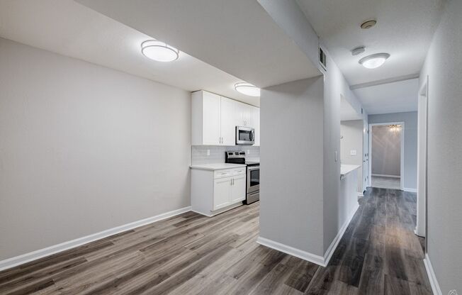 2 beds, 2 baths, 1,000 sqft, $1,450, Unit 2040