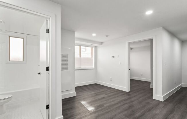 2 beds, 1 bath, 515 sqft, $2,500, Unit 1400-LL2