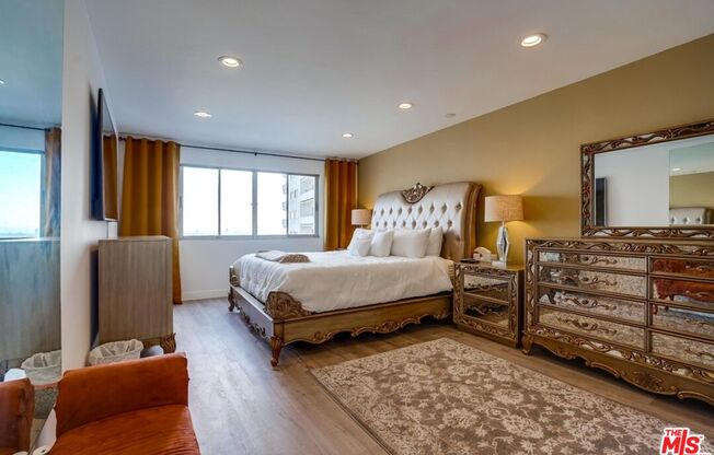 2 beds, 2 baths, 1,377 sqft, $5,750, Unit 802