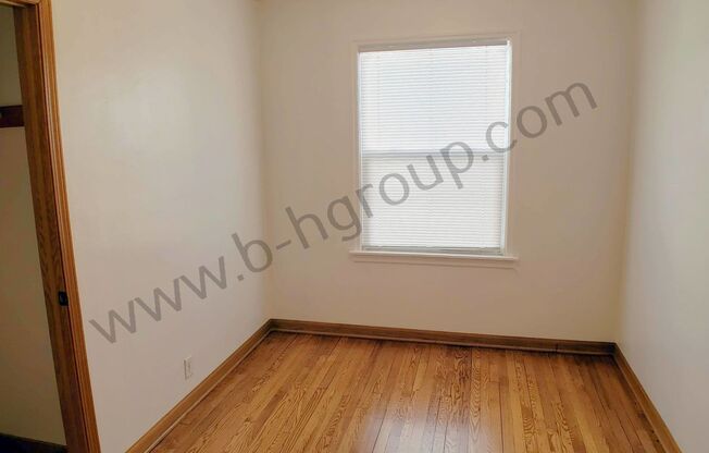 3 beds, 1 bath, $1,850