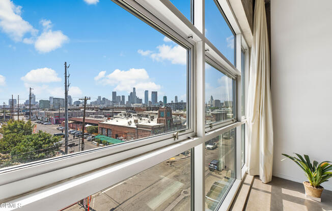 510 S Hewitt St UNIT 104