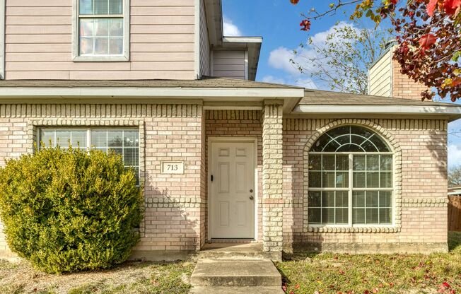 GORGEOUS DUPLEX IN LANCASTER