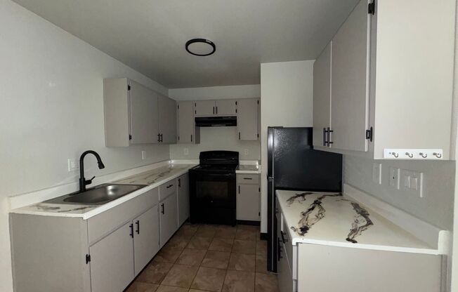 1 bed, 1 bath, 515 sqft, $995, Unit 487-04