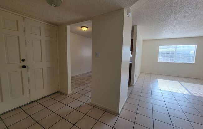 3 beds, 2 baths, $1,750