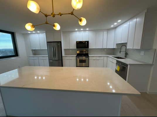 2 beds, 2 baths, 1,288 sqft, $4,200, Unit 19J