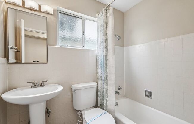 Studio, 1 bath, $1,550, Unit 107