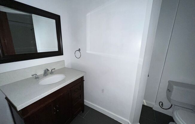 Studio, 1 bath, 350 sqft, $1,399, Unit I317