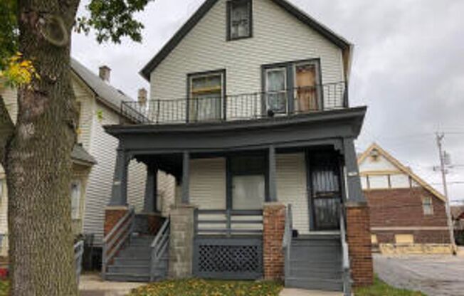 2945-2947 N. 8th St. (Duplex)