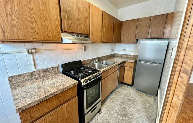 Studio, 1 bath, 300 sqft, $1,665, Unit 530-604