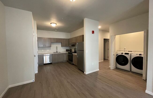 3 beds, 2 baths, 1,153 sqft, $1,549, Unit 1140-302